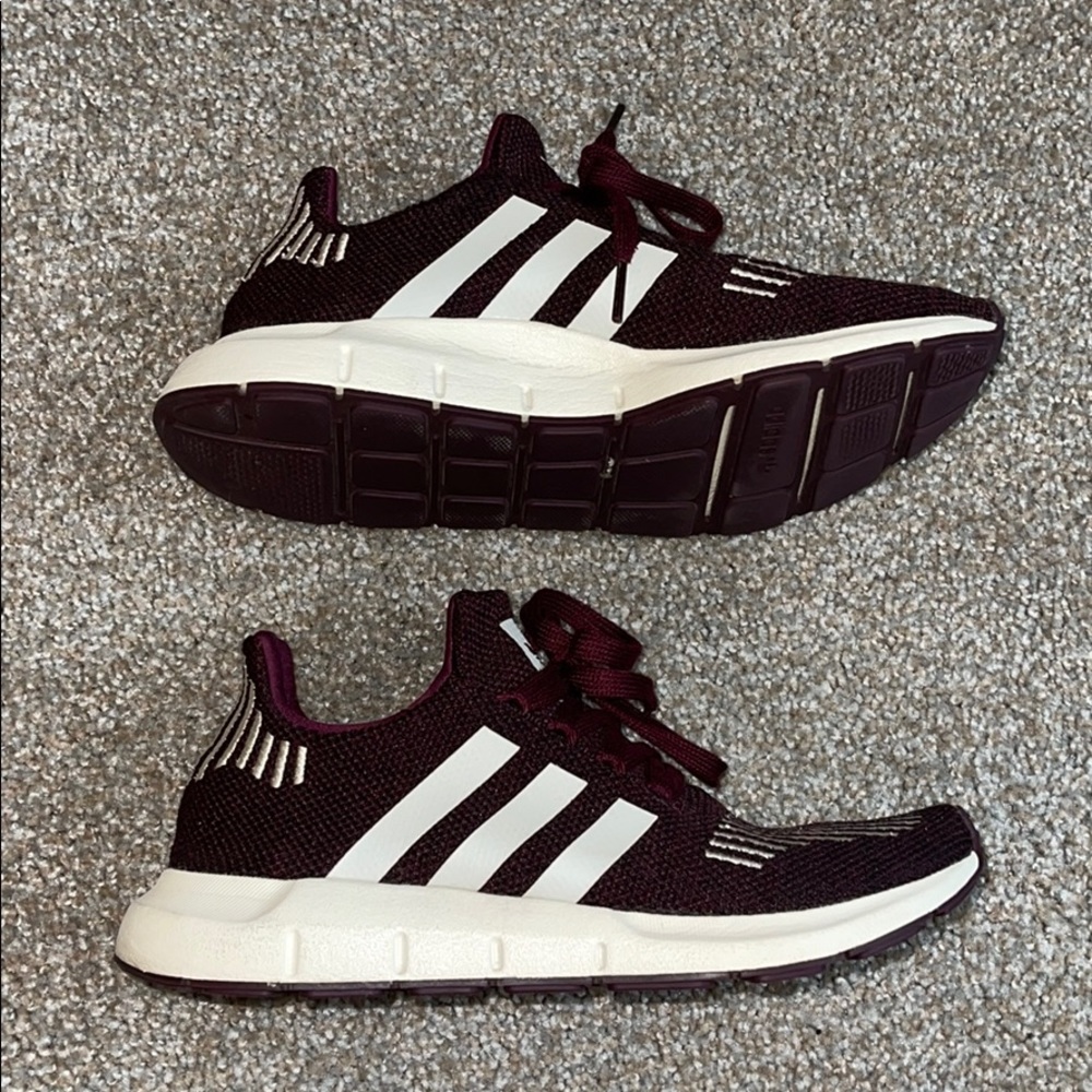 Size 7 Adidas Swifts
